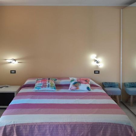 Apartamento La Casina Laglio Exterior foto